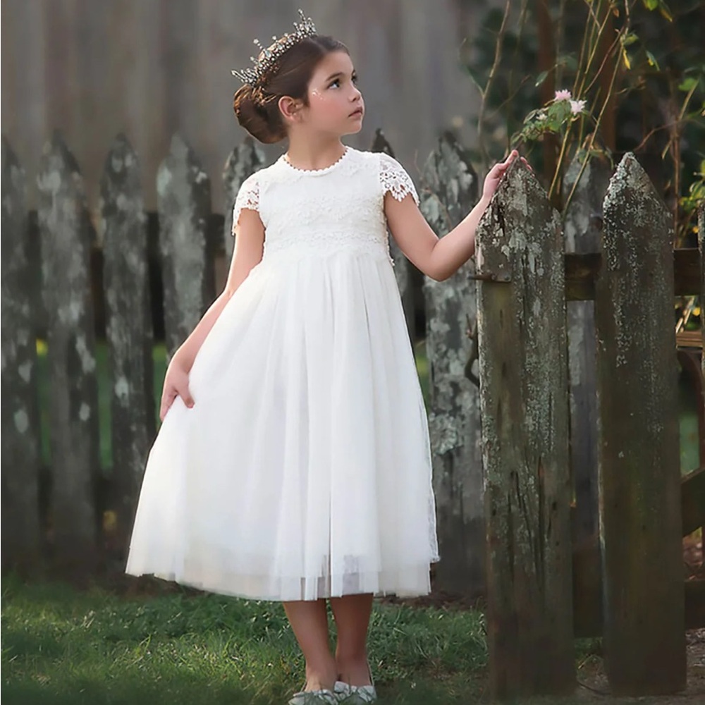 Trish Scully Katrina Dress Elegant Spring White Lace Flower Girl Wedding Dress 5